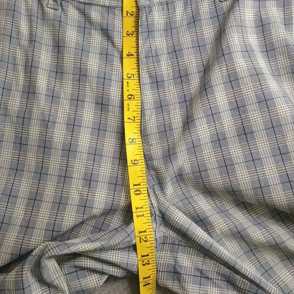 Tommy Bahama Paradise Tech Men 38x10 Inch Gray Plaid Shorts Stretch Nylon Blend